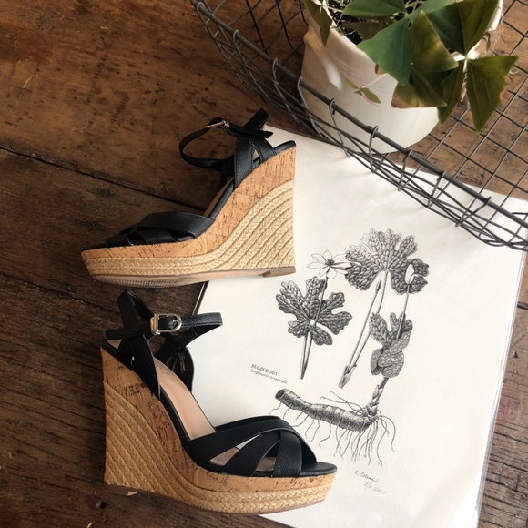 Charles David Shoes - Charles by Charles David Black Sandal Wedges 6M